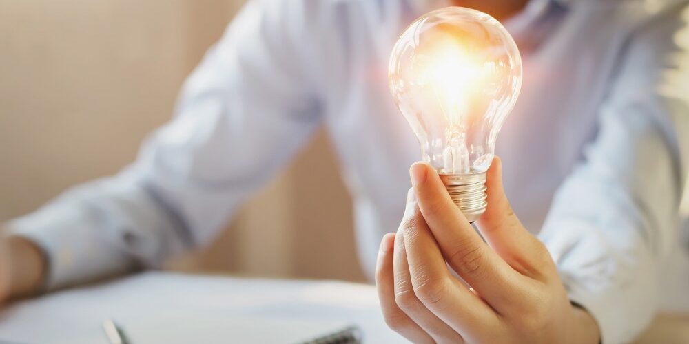 ahorro eléctrico negocio gastos de suministro eficiencia energética gastos empresariales Eres Energía