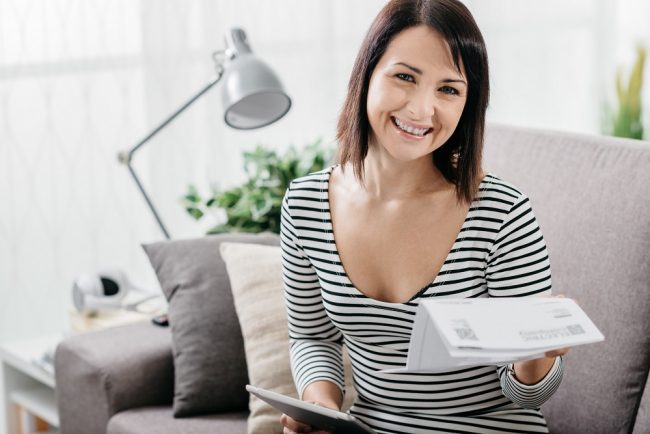 cambio de titularidad contrato eléctrico suministro energético sector eléctrico trámites administrativos Eres Energía